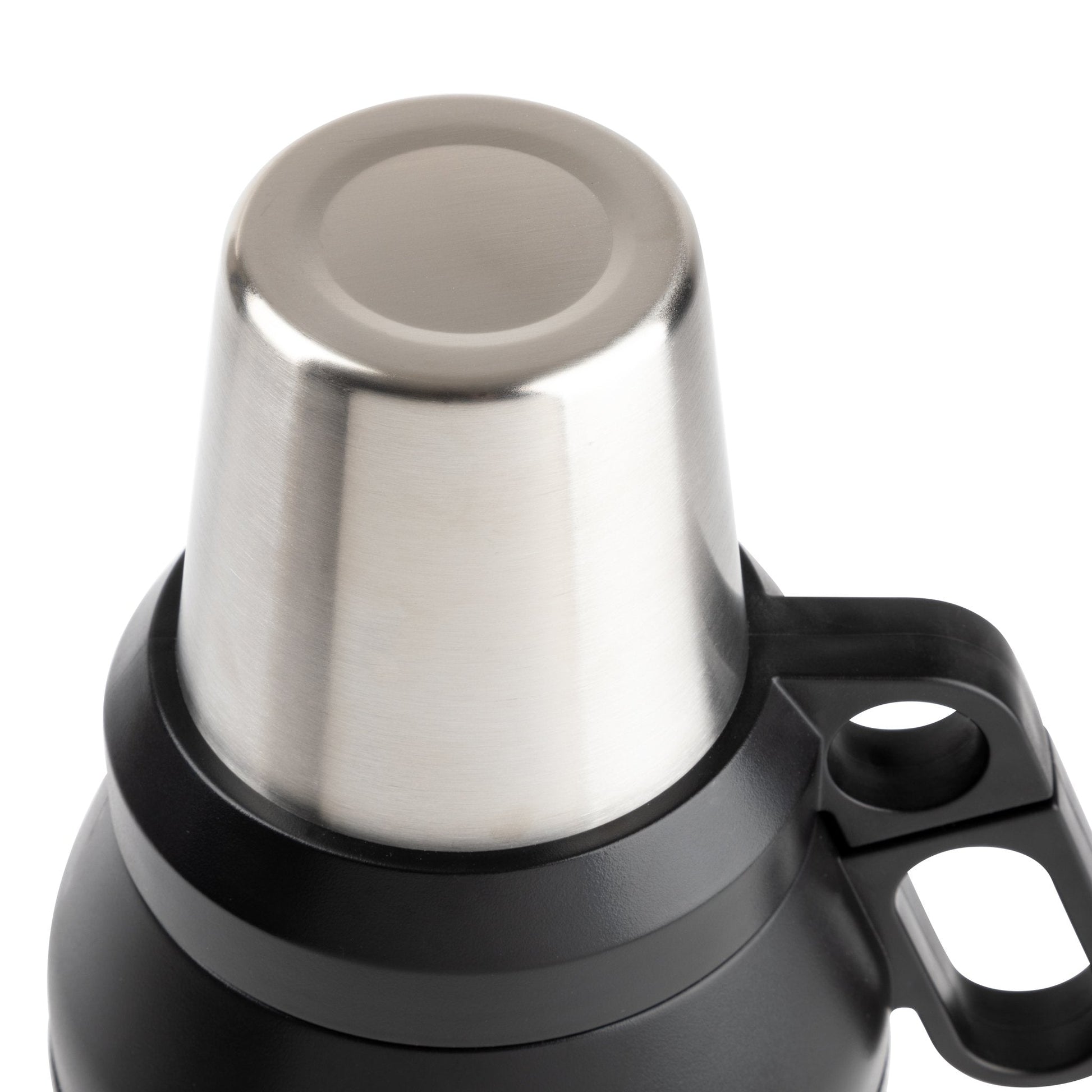 64-oz-stack-growler-w9 32701-WEB_04_0076d48d-5559-4d08-910c-361263018e65.jpg
