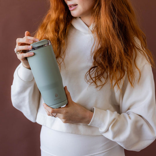 30-oz-groove-tumbler-l8 4Manna_Website_Lifestyles-17.jpg